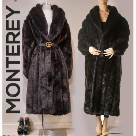 Monterey Fashions Jackets & Blazers - Women's Luxurious Teddy Coat